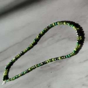 Handmade multi green stretchy necklace
